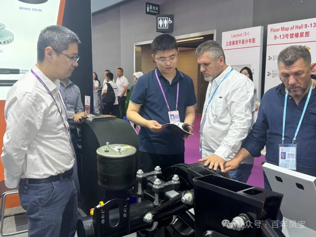 积极应对关税挑战 精准布局新兴市场——凤宝重科参加137届广交会